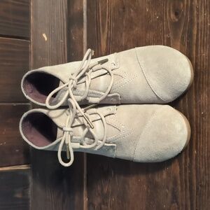 TOMS ankle boots size 7.